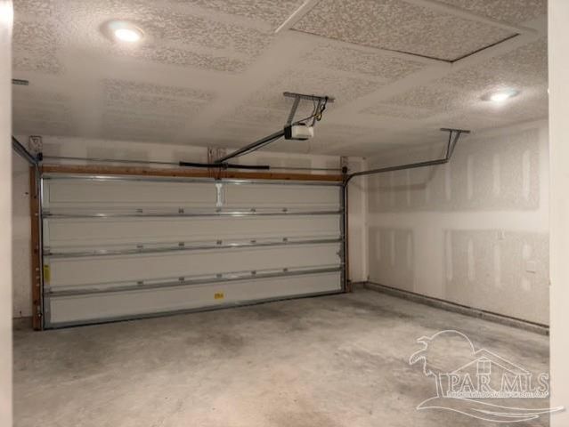 7416 Oak Lake Blvd, Pensacola, FL 32526