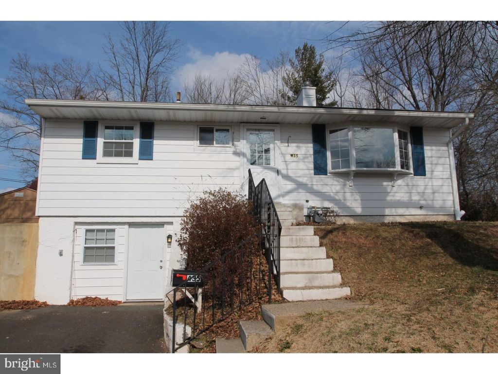 435 TEMPLE RD, Southampton, PA 18966