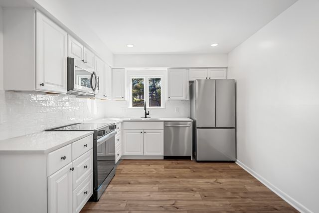 611 Barlin Dr, Nashville, TN 37221