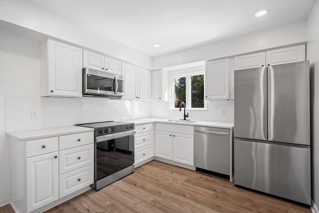 611 Barlin Dr, Nashville, TN 37221