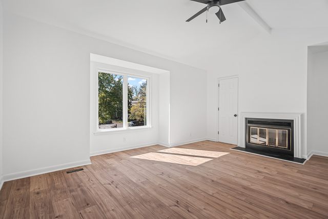 611 Barlin Dr, Nashville, TN 37221