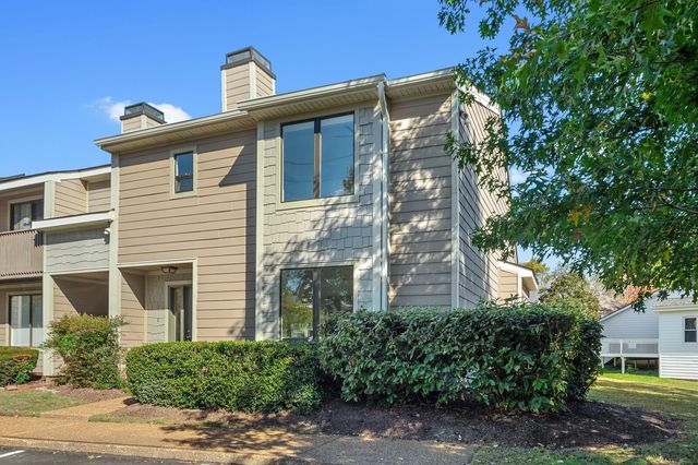 611 Barlin Dr, Nashville, TN 37221