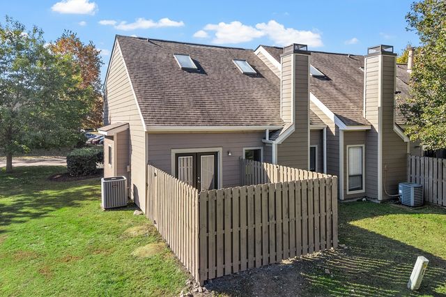 611 Barlin Dr, Nashville, TN 37221