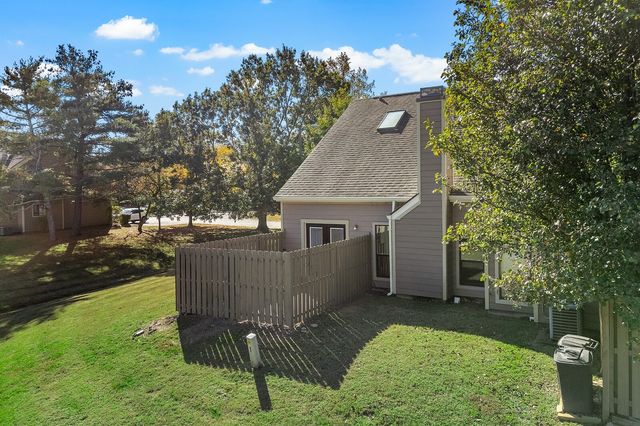 611 Barlin Dr, Nashville, TN 37221