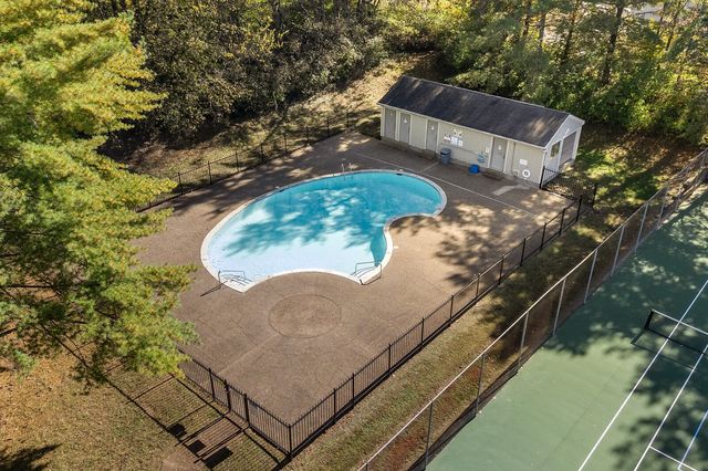 611 Barlin Dr, Nashville, TN 37221