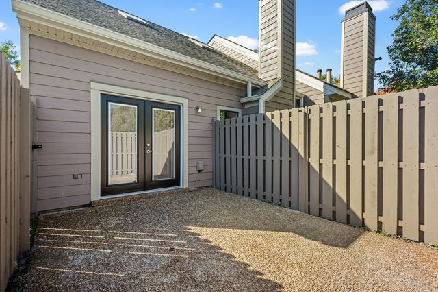 611 Barlin Dr, Nashville, TN 37221