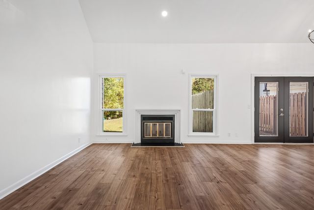 611 Barlin Dr, Nashville, TN 37221