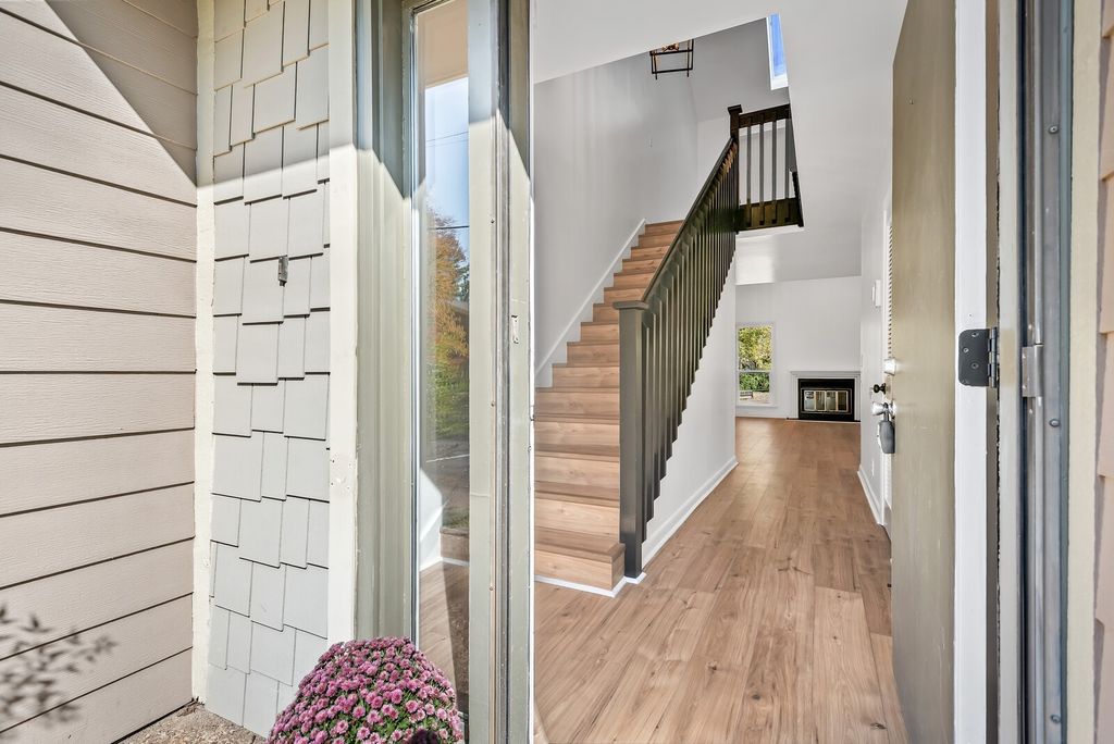 611 Barlin Dr, Nashville, TN 37221