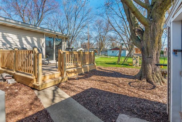 678 LIDA LANE, Green Bay, WI 54301