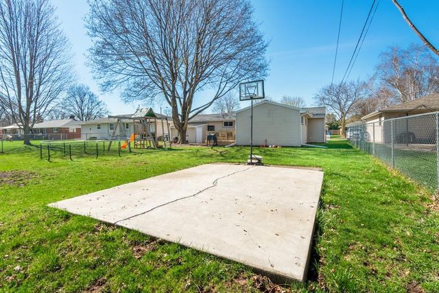 678 LIDA LANE, Green Bay, WI 54301