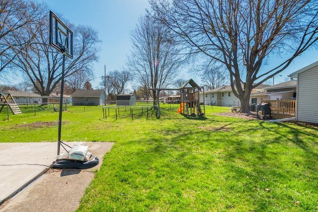 678 LIDA LANE, Green Bay, WI 54301