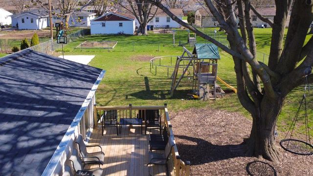 678 LIDA LANE, Green Bay, WI 54301