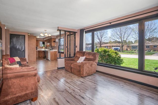 678 LIDA LANE, Green Bay, WI 54301