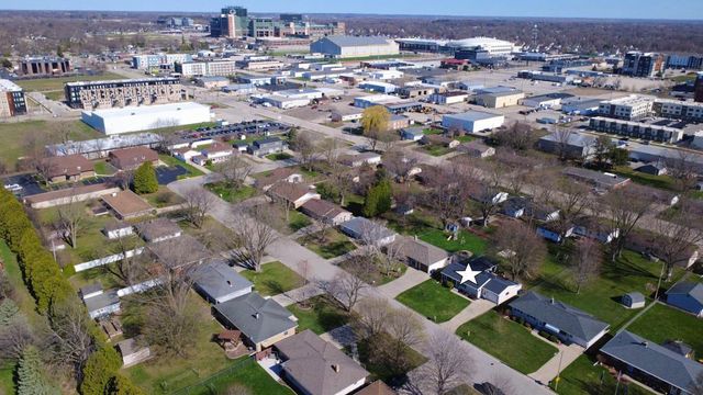 678 LIDA LANE, Green Bay, WI 54301