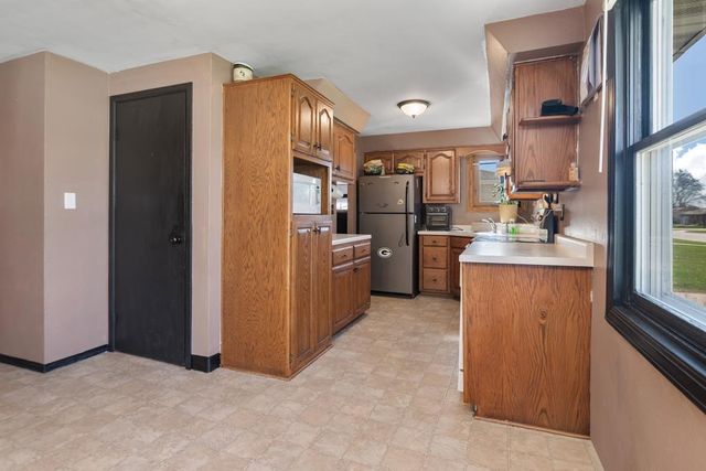 678 LIDA LANE, Green Bay, WI 54301