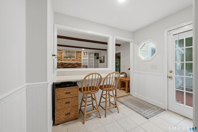 2 Banquo Brae Road, Brookfield, CT 06804