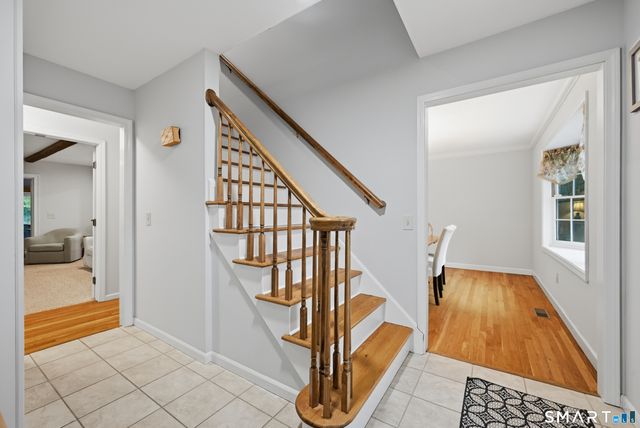 2 Banquo Brae Road, Brookfield, CT 06804
