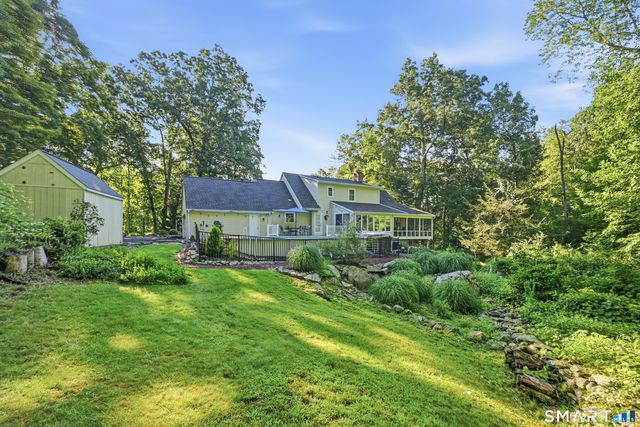 2 Banquo Brae Road, Brookfield, CT 06804