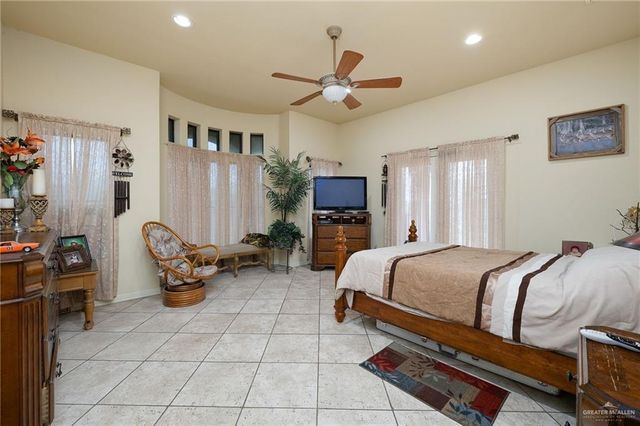 34806 Longhorn Drive, Edinburg, TX 78542