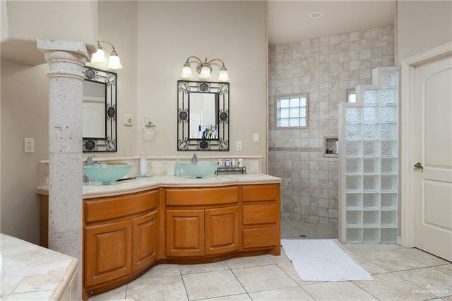 34806 Longhorn Drive, Edinburg, TX 78542