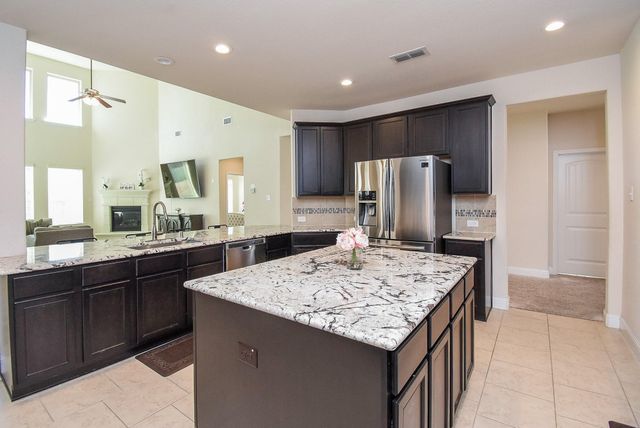 6102 Crested Song Circle, Richmond, TX 77407