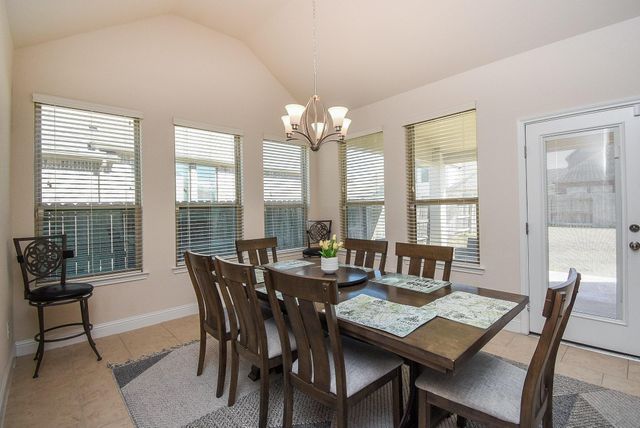 6102 Crested Song Circle, Richmond, TX 77407