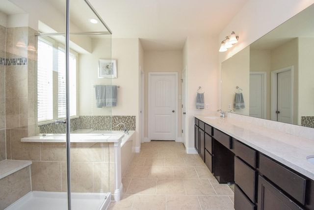 6102 Crested Song Circle, Richmond, TX 77407