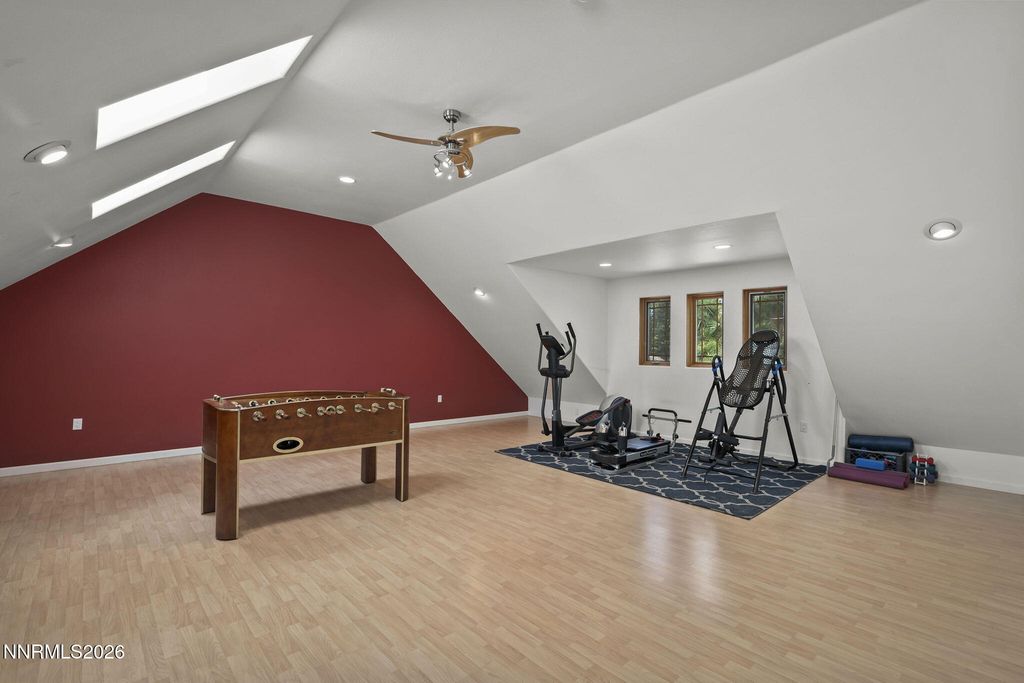 Image 21 of property listing at 60 Yellow Pine Circle, Reno, NV 89511