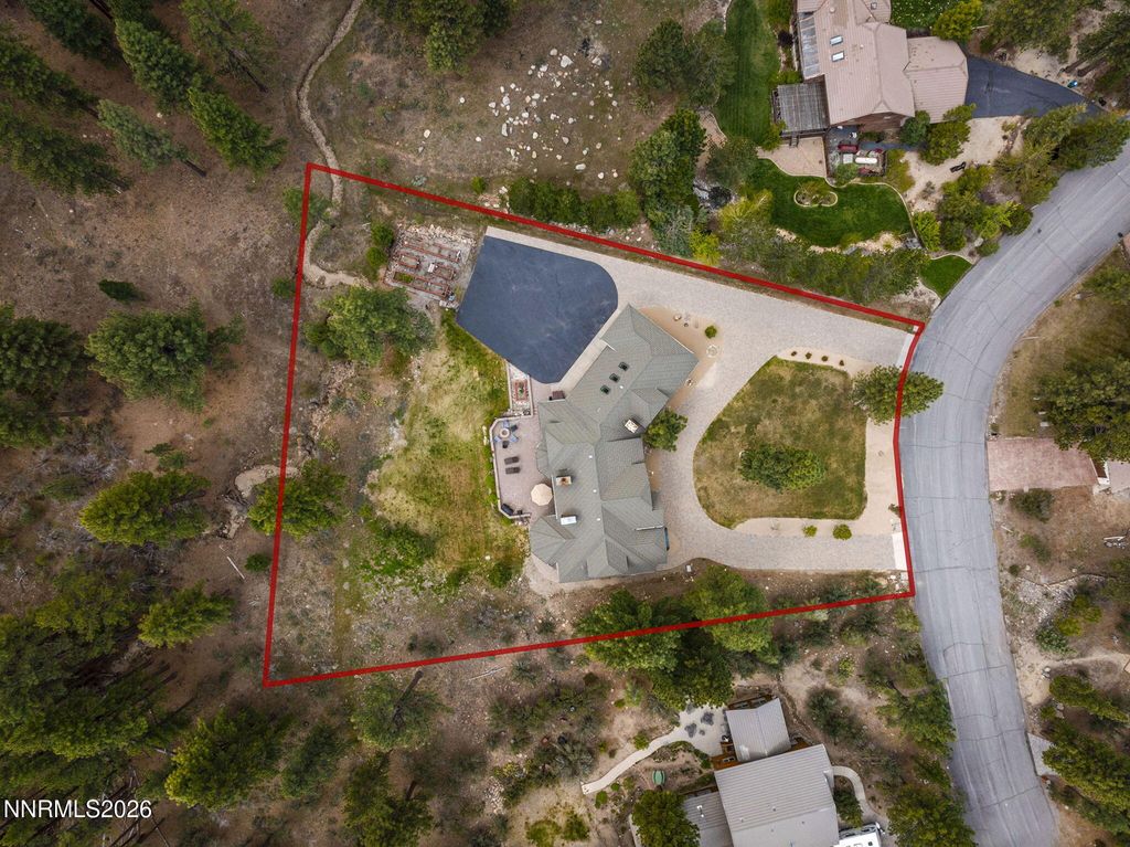 Image 41 of property listing at 60 Yellow Pine Circle, Reno, NV 89511