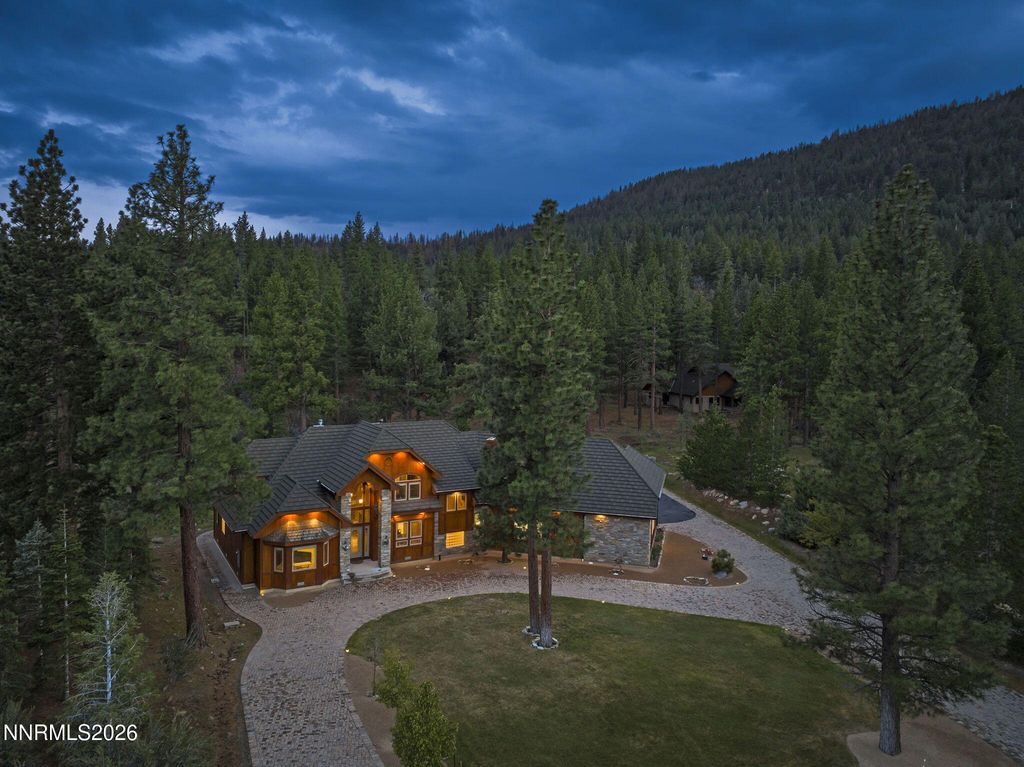 Image 49 of property listing at 60 Yellow Pine Circle, Reno, NV 89511