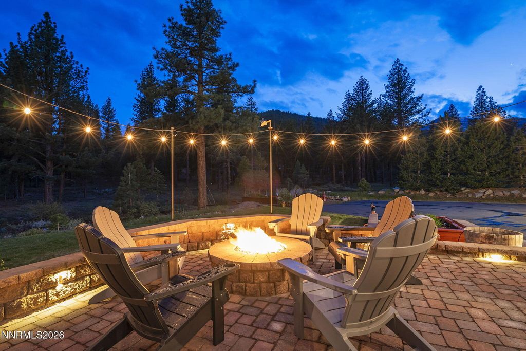 Image 67 of property listing at 60 Yellow Pine Circle, Reno, NV 89511