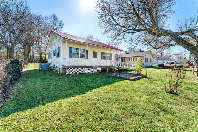 Single Family Portfolio Group, Berryville, AR 72616