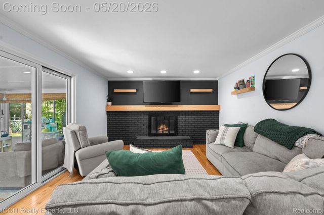 23516 Kim Drive, Clinton Charter Township, MI 48035
