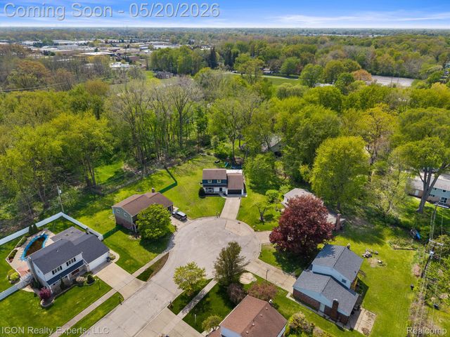 23516 Kim Drive, Clinton Charter Township, MI 48035