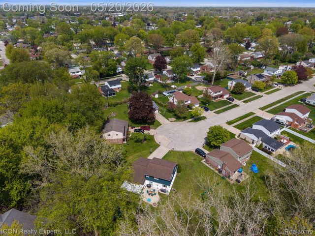 23516 Kim Drive, Clinton Charter Township, MI 48035