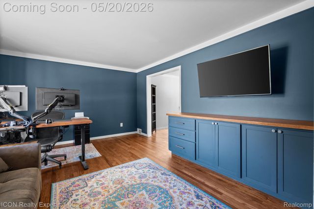 23516 Kim Drive, Clinton Charter Township, MI 48035