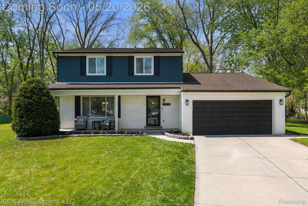 23516 Kim Drive, Clinton Charter Township, MI 48035