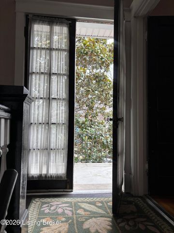 2080 Sherwood Ave, Louisville, KY 40205