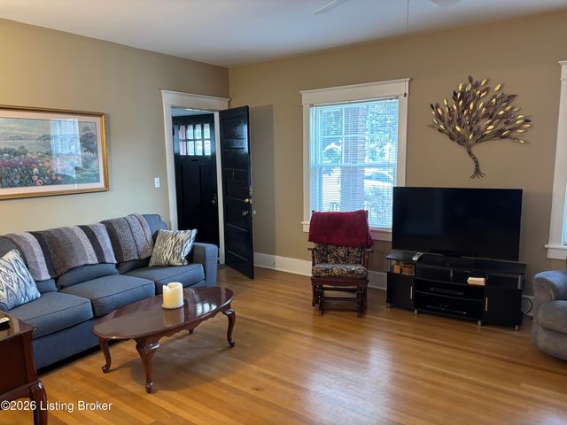 2080 Sherwood Ave, Louisville, KY 40205