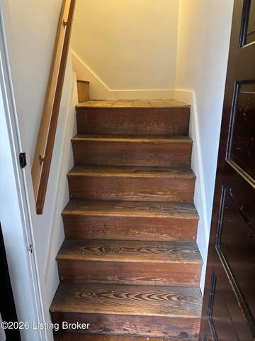 2080 Sherwood Ave, Louisville, KY 40205