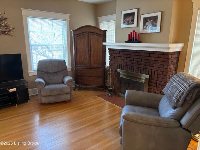 2080 Sherwood Ave, Louisville, KY 40205