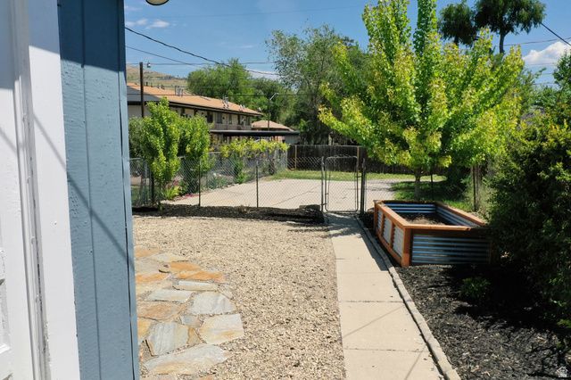 526 N 800 W, Salt Lake City, UT 84116