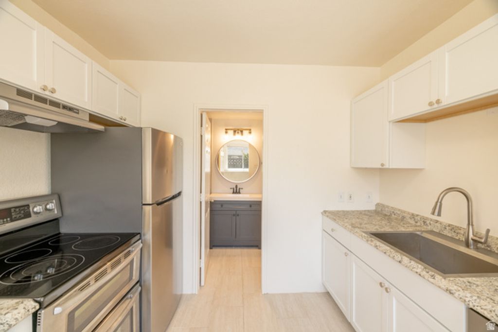Image 19 of property listing at 526 N 800 W, Salt Lake City, UT 84116