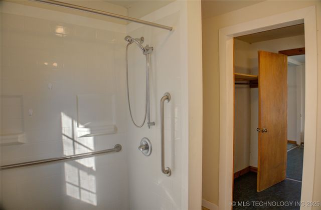 4140 W 8th Street, Tulsa, OK 74127