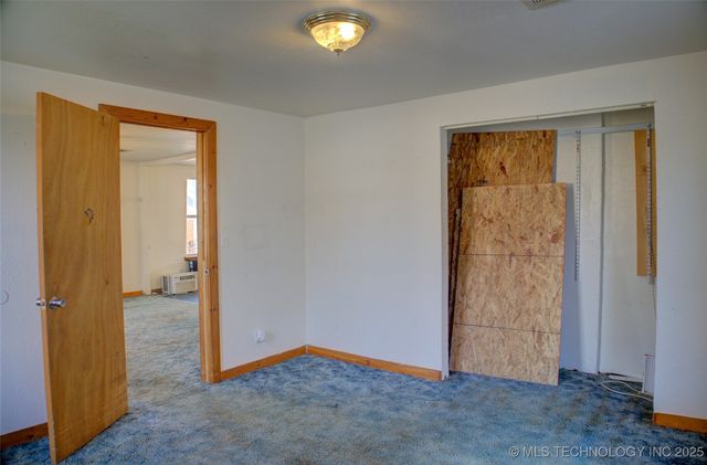 4140 W 8th Street, Tulsa, OK 74127