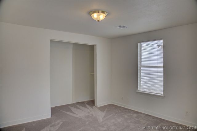 4140 W 8th Street, Tulsa, OK 74127