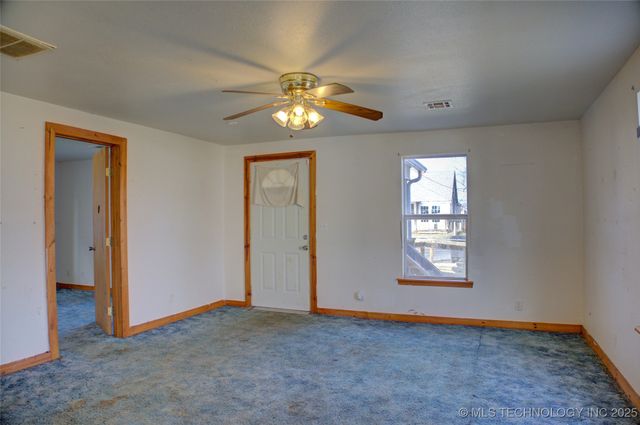 4140 W 8th Street, Tulsa, OK 74127