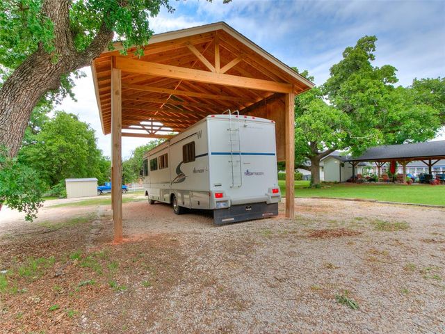 2320 W Sorghum Mill Road, Edmond, OK 73025