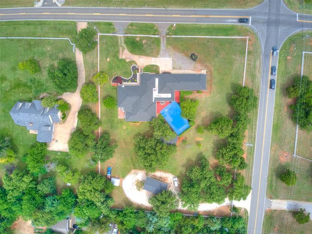 2320 W Sorghum Mill Road, Edmond, OK 73025
