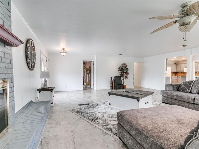 2320 W Sorghum Mill Road, Edmond, OK 73025